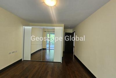 5 Bed Apartment with En Suite in General Mathenge - 2