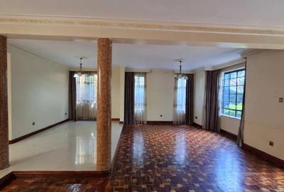 Serviced 4 Bed Apartment with En Suite in Lavington - 2