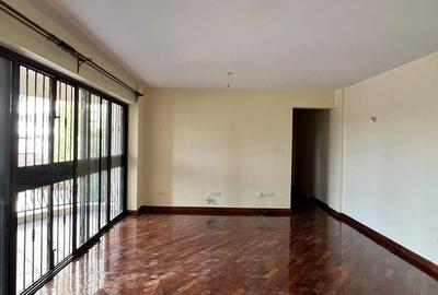 2 Bed Apartment with En Suite in Kilimani - 4