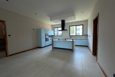 4 Bed Apartment with En Suite in Loresho - 2