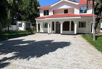 5 Bed House with En Suite at Mtwapa - 3