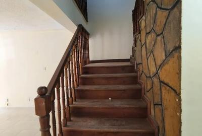 3 Bed Apartment with En Suite in Kileleshwa - 3
