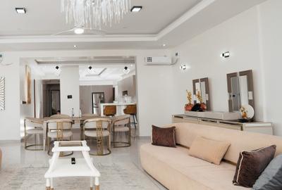Serviced 3 Bed Apartment with En Suite at 3Bedroom+ Dsq 25K/Night