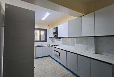 4 Bed Apartment with En Suite at 6Th Parklands - 4