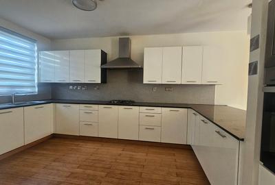 4 Bed Townhouse with En Suite at Garden City - 2