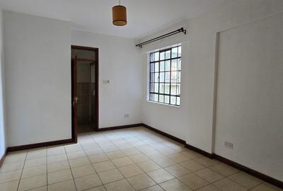 3 Bed Apartment with En Suite in Lavington - 4