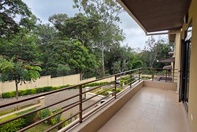 5 Bed Townhouse with En Suite at Lavington Green - 4