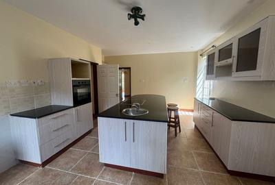 5 Bed House with En Suite in Karen - 3