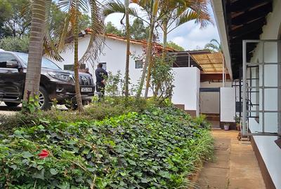 4 Bed House with En Suite in Loresho - 2