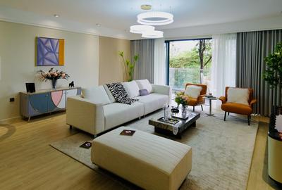 4 Bed Apartment with En Suite at 2026-405 - 2