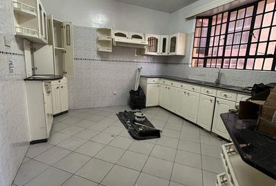3 Bed Apartment with En Suite at Ngong Road - 4