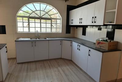 4 Bed Townhouse with En Suite at Lavington - 2