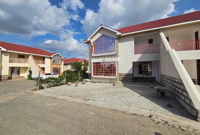 4 Bed Townhouse with Garden in Kitengela
