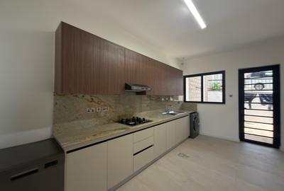 5 Bed Villa with En Suite in Lavington - 3