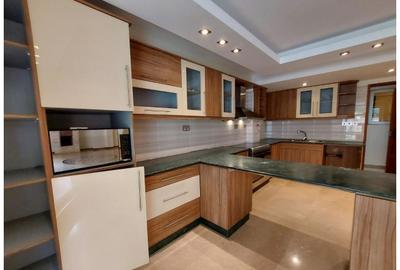 4 Bed Townhouse with En Suite in Lavington - 3