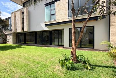 5 Bed Townhouse with En Suite in Spring Valley