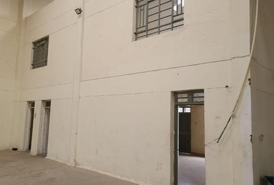 50,000 ft² Warehouse with Fibre Internet in Industrial Area - 3