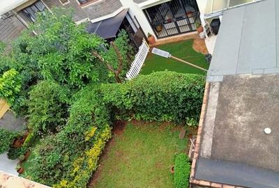 4 Bed Apartment with En Suite at Brookside Area - 2