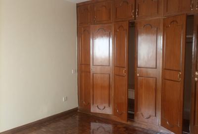 4 Bed Villa in Spring Valley - 4