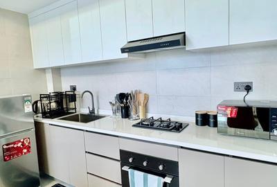 Serviced 1 Bed Apartment with En Suite in Riverside - 3