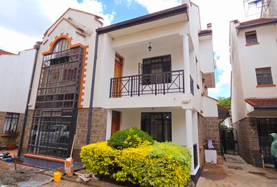 4 Bed Townhouse with En Suite at Mbaazi Road - 2