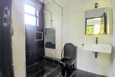 3 Bed House with En Suite in Runda - 4