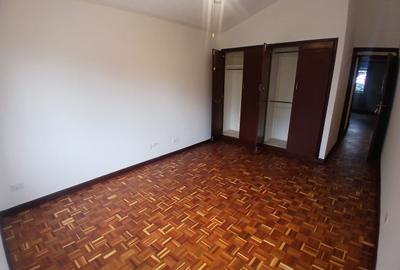 4 Bed House with En Suite in Muthaiga - 4