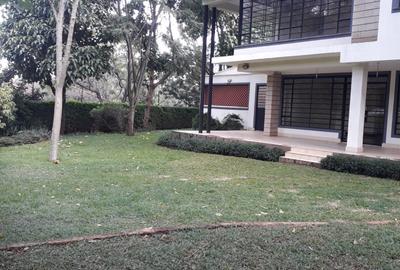 5 Bed Villa with En Suite in Lavington - 2