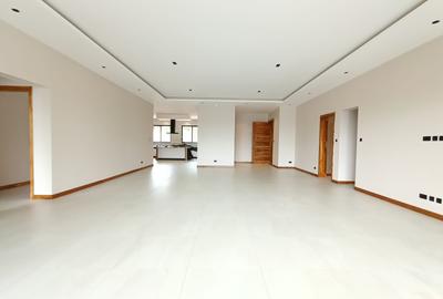 4 Bed Apartment with En Suite in Loresho - 4