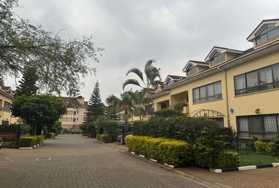 5 Bed Townhouse with En Suite in Lavington