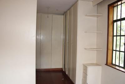 3 Bed Apartment with Borehole in Kileleshwa - 2