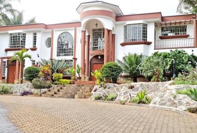 5 Bed House at Nyari