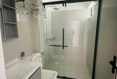 2 Bed Apartment with En Suite in Westlands Area - 4