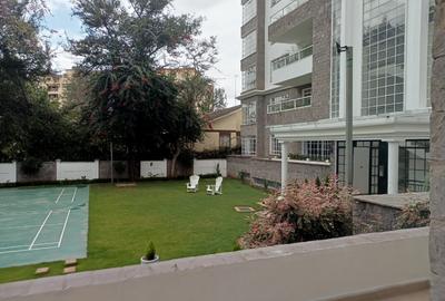 3 Bed Apartment with En Suite in Lavington - 2