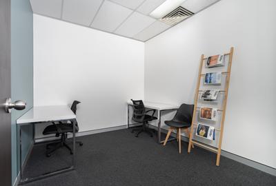 Furnished 50 m² Office with Service Charge Included at Kenya - 2