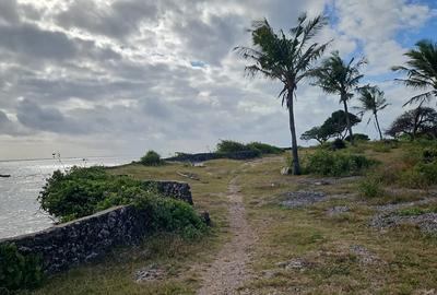 32 ac Land in Malindi - 2