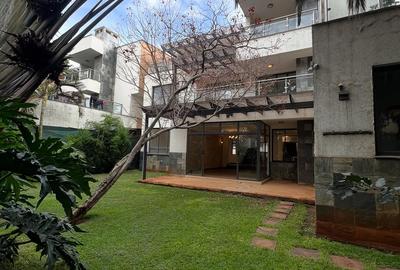 5 Bed Townhouse with En Suite in Lavington - 2