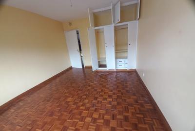 5 Bed Townhouse with En Suite at School Lane - 4