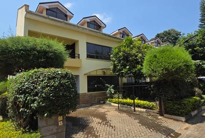 5 Bed Townhouse with En Suite at Off Gitanga Rd