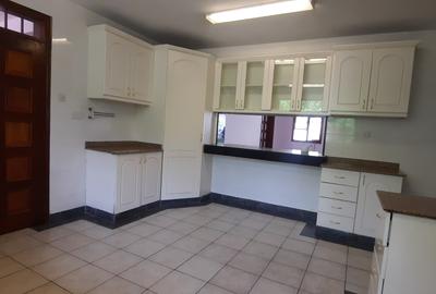 2 Bed House with Garden in Kileleshwa - 3