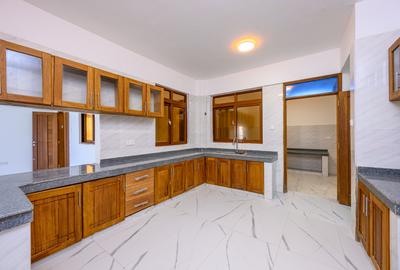 3 Bed Apartment with En Suite at Pwani Road - 2