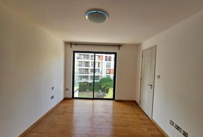 2 Bed Apartment with En Suite in Garden Estate