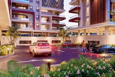 Serviced 3 Bed Apartment with Swimming Pool at Greenwood - 4