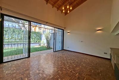 4 Bed Townhouse with En Suite in Westlands Area - 2