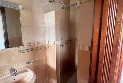 4 Bed Townhouse with En Suite in Lavington - 2