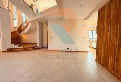 4 Bed Villa with En Suite in Loresho - 3