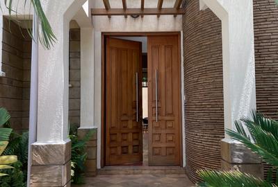 5 Bed Townhouse with En Suite in Lavington