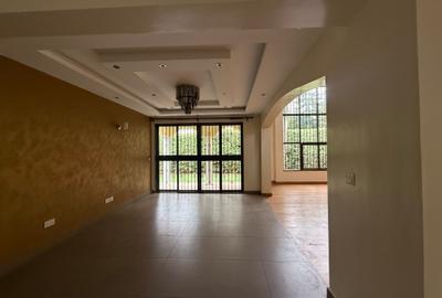 4 Bed Townhouse with En Suite in Lavington - 3