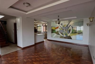 4 Bed Apartment with En Suite at Riverside Drive - 4