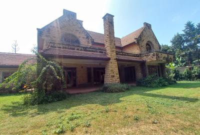 5 Bed Villa with En Suite at Windy Ridge - 2